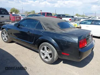 2005 Ford Mustang Deluxe with VIN 1ZVFT84N855209094, listed as a IAAI auction lot 42564618 with 222,713 mi miles and . Bid and sale history available at DreamBid. Image 3.