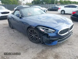 2021 BMW Z4 sDrive30i with VIN WBAHF3C05MWX11773, listed as a IAAI auction lot 41358869 with 16,373 mi miles. Bid and sale history available at carsss.com. Image 6.