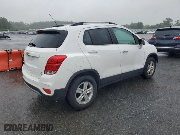 2020 Chevrolet Trax LT with VIN KL7CJLSB0LB043530, listed as a Copart auction lot 61128735 with 71,283 mi miles and Salvage title. Bid and sale history available at DreamBid. Image 3.