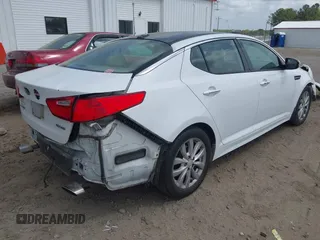 2015 Kia Optima EX z VIN 5XXGN4A71FG491012, wystawiony jako IAAI lot #41934936 z przebiegiem 151 312 mil mil oraz . Historia ofert i sprzedaży dostępna na DreamBid. Obrazek 4.