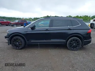2018 Volkswagen Tiguan SEL with VIN 3VV3B7AXXJM090706, listed as a IAAI auction lot 42216046 with 147,249 mi miles and . Bid and sale history available at DreamBid. Image 14.
