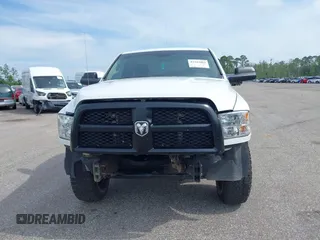2017 Ram 2500 Tradesman с VIN 3C6MR5AJ3HG643744, выставлен на аукционе IAAI как лот 42342463 с пробегом 149 912 миль миль и . История ставок и продаж доступна на DreamBid. Изображение 13.