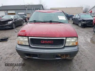 1998 GMC Jimmy SLT z VIN 1GKDT13W6W2546446, wystawiony jako IAAI lot #41172141 z przebiegiem 174 701 mil mil oraz . Historia ofert i sprzedaży dostępna na DreamBid. Obrazek 12.