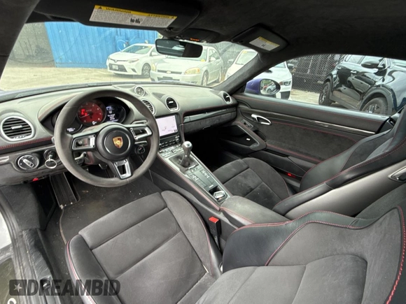 2018 Porsche 718 Cayman S z VIN WP0AB2A8XJK279655, wystawiony jako Copart lot #60089495 z przebiegiem 59 291 mil mil oraz Czysty tytuł • Clean title. Historia ofert i sprzedaży dostępna na DreamBid. Obrazek 9.