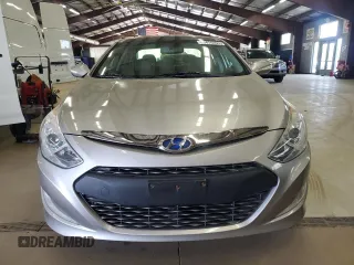 2013 Hyundai Sonata with VIN KMHEC4A45DA074581, listed as a Copart auction lot 55474465 with 144,757 mi miles and Clean Title. Bid and sale history available at carsss.com. Image 5.
