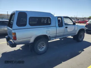 1991 Toyota Pickup z VIN JT4RN13PXM6031833, wystawiony jako Copart lot #58953095 z przebiegiem 252 237 mil mil oraz Czysty tytuł • Clean title. Historia ofert i sprzedaży dostępna na DreamBid. Obrazek 3.