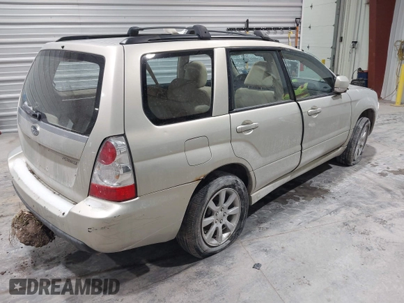 2007 Subaru Forester X w/Premium Pkg with VIN JF1SG65657G703816, listed as a IAAI auction lot 41497811 with 124,286 mi miles. Bid and sale history available at carsss.com. Image 4.