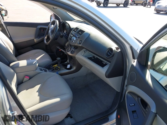 2009 Toyota RAV4 Ltd with VIN JTMBF31V495012591, listed as a IAAI auction lot 41726670 with 130,589 mi miles. Bid and sale history available at carsss.com. Image 5.