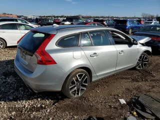 2018 Volvo V60 Dynamic with VIN YV140MEL5J2379492, listed as a Copart auction lot 79428554 with 0 mi miles and Salvage Title. Bid and sale history available at carsss.com. Image 3.