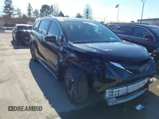 2024 Toyota Sienna XSE with VIN 5TDXSKFC1RS138680, listed as a IAAI auction lot 41640585 with 46,536 mi miles. Bid and sale history available at carsss.com. Image 1.