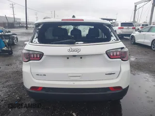 2023 Jeep Compass Latitude z VIN 3C4NJDBN5PT552769, wystawiony jako IAAI lot #41786110 z przebiegiem 53 133 mil mil oraz . Historia ofert i sprzedaży dostępna na DreamBid. Obrazek 16.