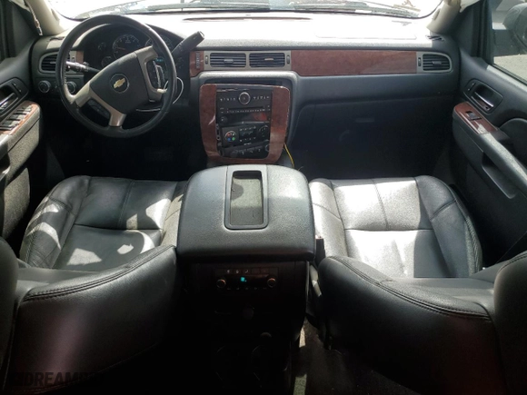 2013 Chevrolet Suburban LT with VIN 1GNSKJE71DR255408, listed as a Copart auction lot 49067405 with 130,081 mi miles and Salvage Title. Bid and sale history available at carsss.com. Image 8.
