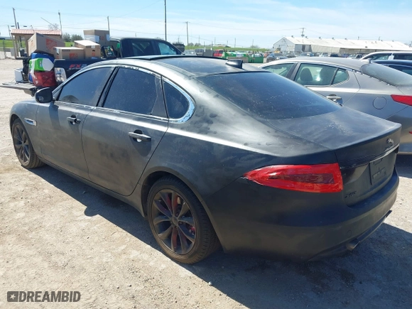 2019 Jaguar XF 25t Premium with VIN SAJBD4FX3KCY79425, listed as a IAAI auction lot 41813505 with 64,787 mi miles. Bid and sale history available at carsss.com. Image 3.