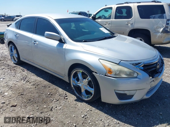2014 Nissan Altima SL with VIN 1N4AL3AP7EN373903, listed as a IAAI auction lot 41877079 with 211,894 mi miles and . Bid and sale history available at DreamBid. Image 1.