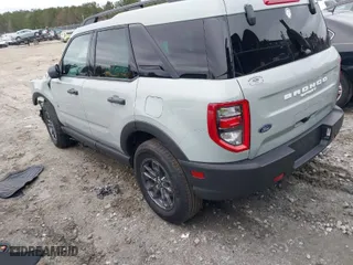 2024 Ford Bronco Sport Big Bend with VIN 3FMCR9B60RRF27862, listed as a IAAI auction lot 41377289 with 3,038 mi miles. Bid and sale history available at carsss.com. Image 3.