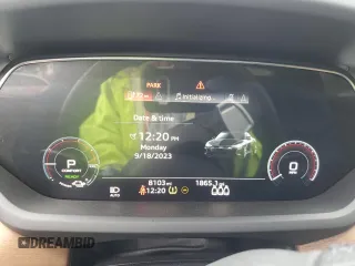 2022 Audi RS e-tron GT z VIN WAUAHBFW9N7904526, wystawiony jako Copart lot #68278973 z przebiegiem 8103 mil mil oraz . Historia ofert i sprzedaży dostępna na DreamBid. Obrazek 9.