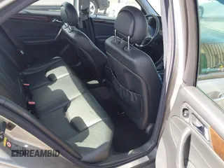 2003 Mercedes-Benz C 240 с VIN WDBRF61J03A455895, выставлен на аукционе IAAI как лот 42478695 с пробегом 188 624 миль миль и . История ставок и продаж доступна на DreamBid. Изображение 8.