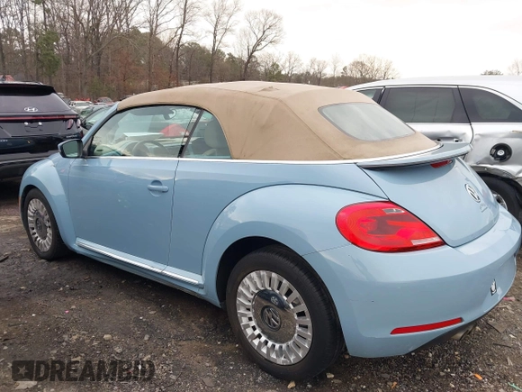 2015 Volkswagen Beetle 1.8T w/Tech with VIN 3VW517AT9FM802294, listed as a IAAI auction lot 41516005 with 110,184 mi miles and . Bid and sale history available at DreamBid. Image 14.