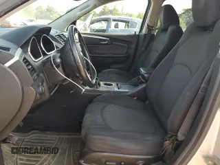 2011 Chevrolet Traverse 1LT z VIN 1GNKRGED9BJ403885, wystawiony jako Copart lot #56929765 z przebiegiem Nie podano mil oraz Szkoda całkowita • Salvage title. Historia ofert i sprzedaży dostępna na DreamBid. Obrazek 7.