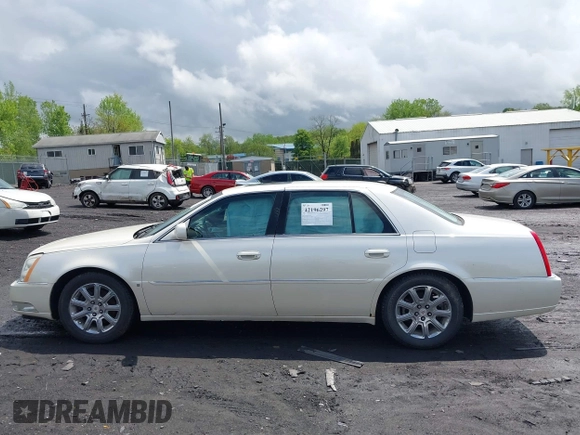 2008 Cadillac DTS 1SC with VIN 1G6KD57Y68U169694, listed as a IAAI auction lot 42196297 with 96,417 mi miles and . Bid and sale history available at carsss.com. Image 14.