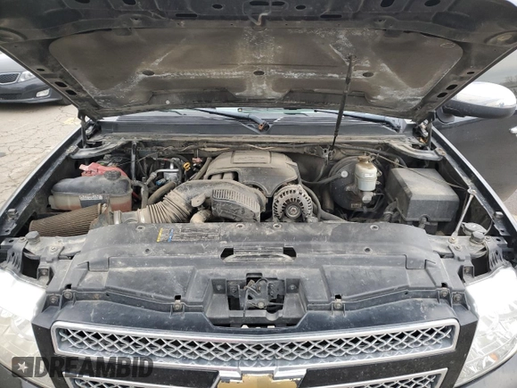 2008 Chevrolet Suburban LT w/3LT with VIN 1GNFK16318J239338, listed as a Copart auction lot 42444485 with 222,230 mi miles and Salvage Title. Bid and sale history available at carsss.com. Image 12.