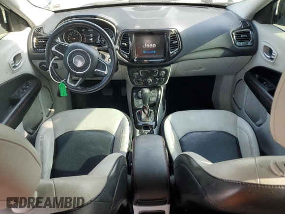 2020 Jeep Compass Limited z VIN 3C4NJDCB0LT106804, wystawiony jako Copart lot #56569215 z przebiegiem 82 747 mil mil oraz Szkoda całkowita • Salvage title. Historia ofert i sprzedaży dostępna na DreamBid. Obrazek 8.