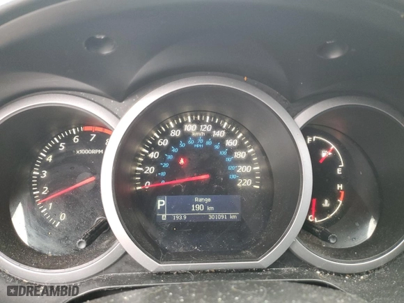 2011 Suzuki Grand Vitara Limited with VIN JS3TD0D70B4100167, listed as a Copart auction lot 81228754 with 301,091 mi miles and Salvage Title. Bid and sale history available at carsss.com. Image 9.