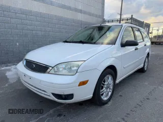 2005 Ford Focus SE with VIN 1FAFP36N65W234695, listed as a Copart auction lot 50022715 with 128,583 mi miles and Clean Title. Bid and sale history available at carsss.com. Image 2.