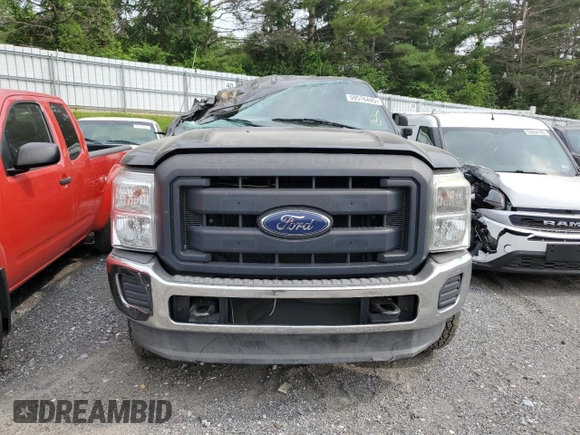 2013 Ford F-250 XL with VIN 1FT7W2B63DEB20135, listed as a Copart auction lot 59576445 with 263,245 mi miles and Salvage title. Bid and sale history available at DreamBid. Image 5.