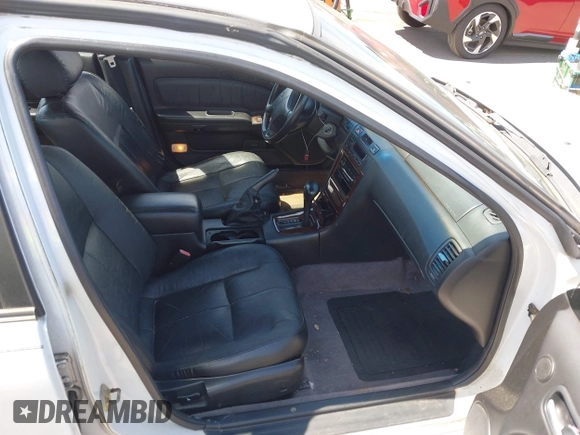 1998 Nissan Maxima GXE z VIN JN1CA21D6WT510015, wystawiony jako IAAI lot #42004731 z przebiegiem 114 575 mil mil oraz . Historia ofert i sprzedaży dostępna na DreamBid. Obrazek 5.