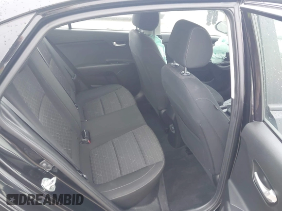 2019 Kia Rio S with VIN 3KPA24AB0KE180046, listed as a IAAI auction lot 41918142 with 98,055 mi miles. Bid and sale history available at carsss.com. Image 8.