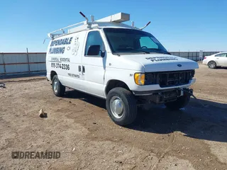 2002 Ford Econoline Cargo with VIN 1FTSE34LX2HA45905, listed as a IAAI auction lot 41617657 with 238,381 mi miles. Bid and sale history available at carsss.com. Image 1.
