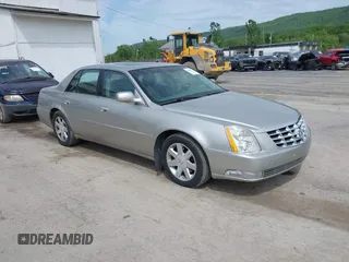 2006 Cadillac DTS 1SC z VIN 1G6KD57Y86U108120, wystawiony jako IAAI lot #42245914 z przebiegiem 106 136 mil mil oraz . Historia ofert i sprzedaży dostępna na DreamBid. Obrazek 1.