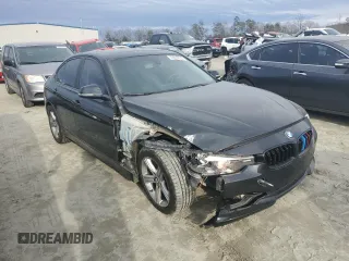 2015 BMW 3 Series 320i xDrive with VIN WBA3C3C5XFP663733, listed as a Copart auction lot 42816235 with 168,537 mi miles and Salvage Title. Bid and sale history available at carsss.com. Image 4.