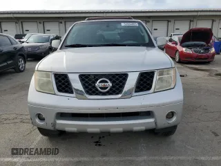 2006 Nissan Pathfinder SE z VIN 5N1AR18U76C662295, wystawiony jako Copart lot #53984805 z przebiegiem 314 037 mil mil oraz Szkody całkowita. Historia ofert i sprzedaży dostępna na DreamBid. Obrazek 5.