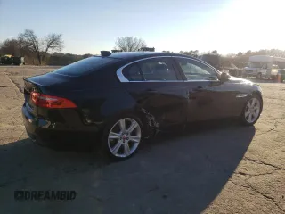 2019 Jaguar XE 25t Premium with VIN SAJAD4FX0KCP47752, listed as a Copart auction lot 87011974 with 32,124 mi miles and Salvage Title. Bid and sale history available at carsss.com. Image 3.
