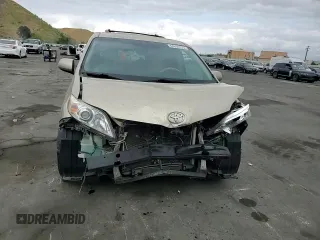 2011 Toyota Sienna XLE AAS with VIN 5TDYK3DC7BS110854, listed as a Copart auction lot 54604135 with 161,612 mi miles and Salvage Title. Bid and sale history available at DreamBid. Image 15.