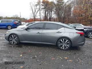 2020 Nissan Altima 2.5 SR with VIN 1N4BL4CV6LC259910, listed as a IAAI auction lot 40876729 with 68,363 mi miles. Bid and sale history available at carsss.com. Image 14.
