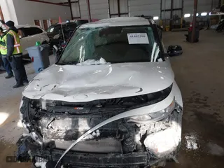 2020 Kia Soul GT-Line with VIN KNDJ63AU7L7028962, listed as a IAAI auction lot 41405208 with 73,589 mi miles. Bid and sale history available at carsss.com. Image 12.