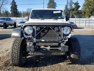 2022 Jeep Wrangler Unlimited Willys with VIN 1C4HJXDM4NW241859, listed as a Copart auction lot 42206205 with 31,449 mi miles and Salvage Title. Bid and sale history available at DreamBid. Image 5.
