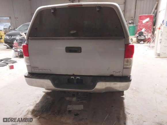 2011 Toyota Tundra 4WD Truck with VIN 5TFUM5F14BX020460, listed as a IAAI auction lot 41463322 with NaN miles. Bid and sale history available at carsss.com. Image 16.