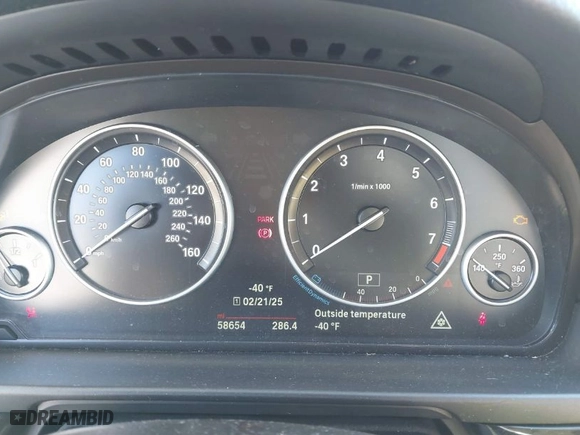 2015 BMW 5 Series 528i xDrive with VIN WBA5A7C58FD628647, listed as a IAAI auction lot 41632228 with 58,654 mi miles. Bid and sale history available at carsss.com. Image 7.