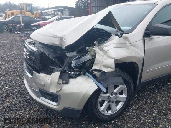 2013 GMC Acadia SLE with VIN 1GKKRNED8DJ153351, listed as a IAAI auction lot 41559467 with 100,242 mi miles. Bid and sale history available at carsss.com. Image 17.