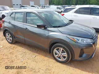 2021 Nissan Kicks S z VIN 3N1CP5BV3ML537164, wystawiony jako IAAI lot #42160097 z przebiegiem 55 980 mil mil oraz . Historia ofert i sprzedaży dostępna na DreamBid. Obrazek 1.