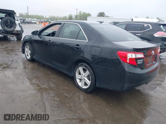 2012 Toyota Camry L with VIN 4T1BF1FK8CU017305, listed as a IAAI auction lot 42030659 with 221,079 mi miles. Bid and sale history available at carsss.com. Image 3.