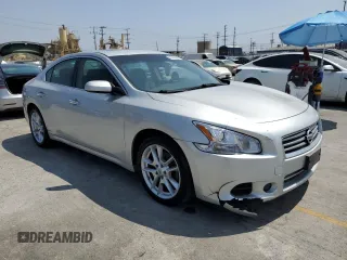 2013 Nissan Maxima S z VIN 1N4AA5AP3DC835028, wystawiony jako Copart lot #60489005 z przebiegiem 154 962 mil mil oraz Czysty tytuł • Clean title. Historia ofert i sprzedaży dostępna na DreamBid. Obrazek 4.