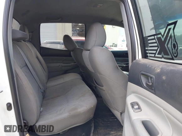 2013 Toyota Tacoma PreRunner z VIN 5TFKU4HN6DX003129, wystawiony jako IAAI lot #42190939 z przebiegiem 206 404 mil mil oraz . Historia ofert i sprzedaży dostępna na DreamBid. Obrazek 8.