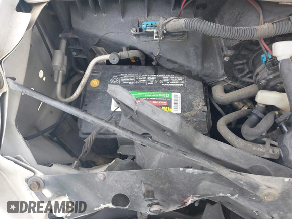 2016 Chevrolet Express Cargo z VIN 1GCWGBFF2G1138592, wystawiony jako IAAI lot #42500515 z przebiegiem Nie podano mil oraz . Historia ofert i sprzedaży dostępna na DreamBid. Obrazek 17.