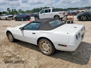 1994 Chevrolet Corvette z VIN 1G1YY32P4R5117869, wystawiony jako Copart lot #58807285 z przebiegiem 70 798 mil mil oraz Czysty tytuł • Clean title. Historia ofert i sprzedaży dostępna na DreamBid. Obrazek 2.
