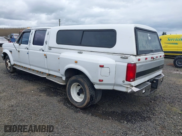 1995 Ford F-350 z VIN 1FTJW35G2SEA08715, wystawiony jako IAAI lot #41997319 z przebiegiem 204 657 mil mil oraz . Historia ofert i sprzedaży dostępna na DreamBid. Obrazek 3.